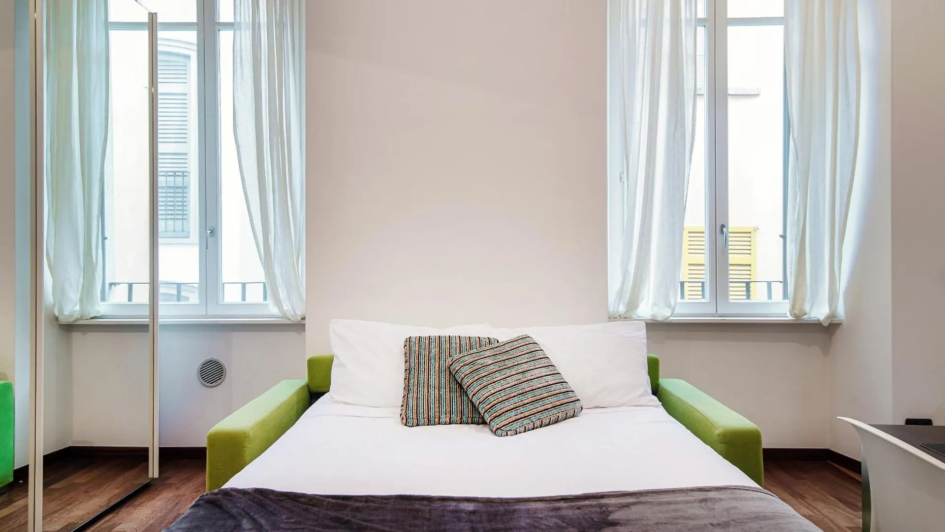 Appartamento All In One - By MyhomeinCôme