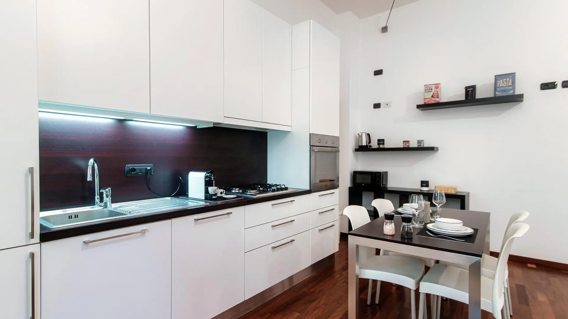 Appartamento All In One - By MyhomeinCôme