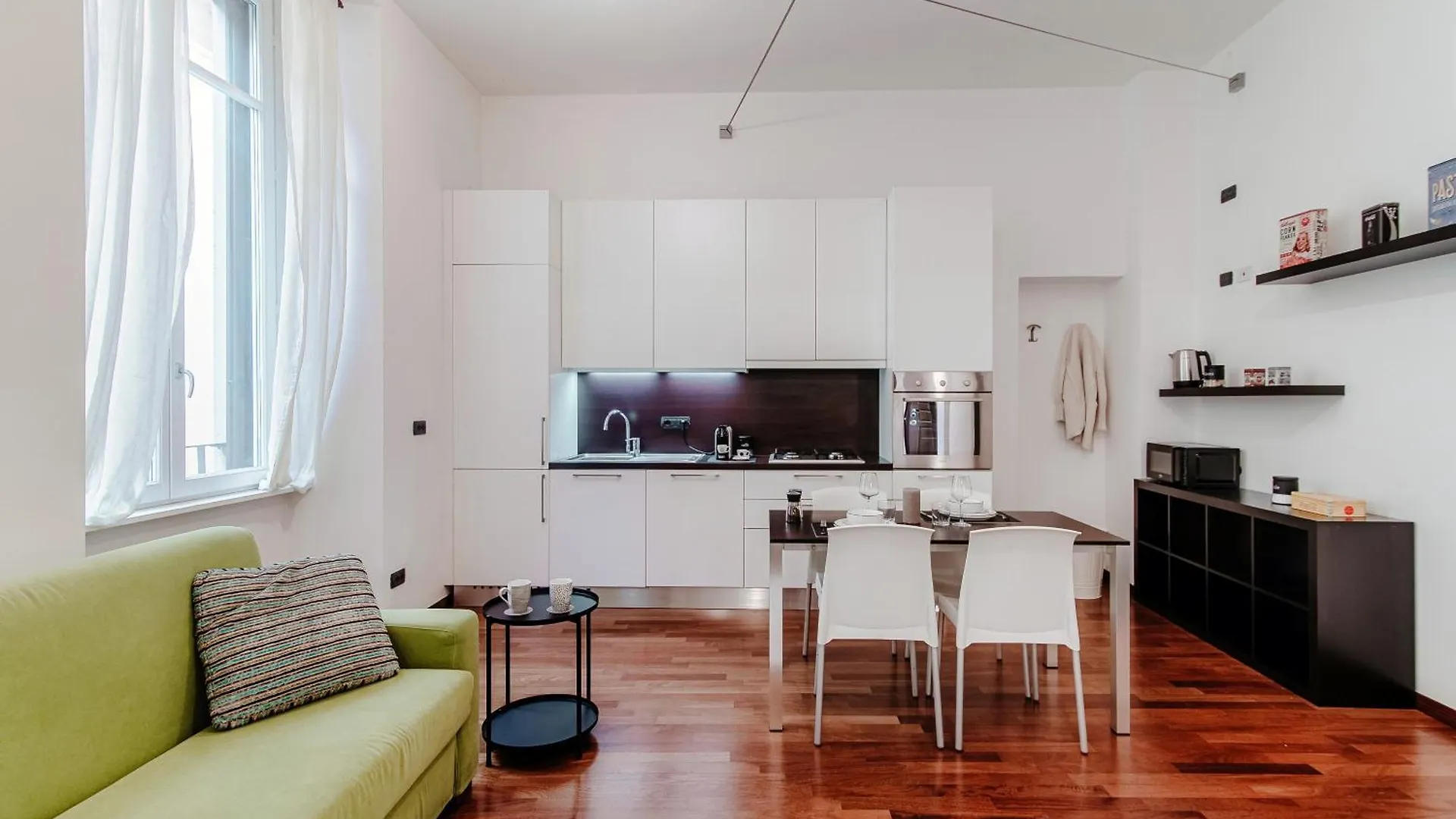 Appartamento All In One - By MyhomeinCôme Italia